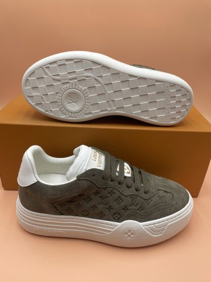 Louis Vuitton casual all-match sneakers - Image 8