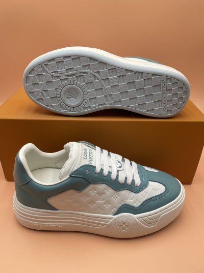 Louis Vuitton casual all-match sneakers - Image 9