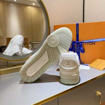 Louis Vuitton's popular skateboard shoes - Image 9