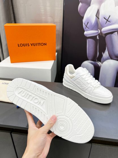 Louis Vuitton's popular skateboard shoes - Image 9