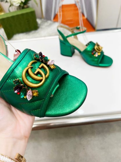 Gucci's new spring and summer rhinestone buckle round-toe thick-heeled sandals - Image 9