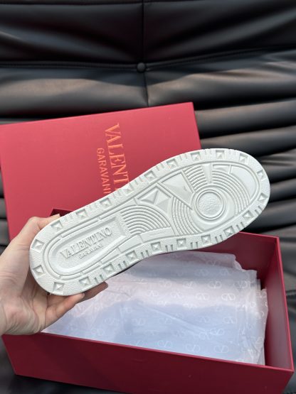 VALENTINO low-top calfskin sneakers - Image 9