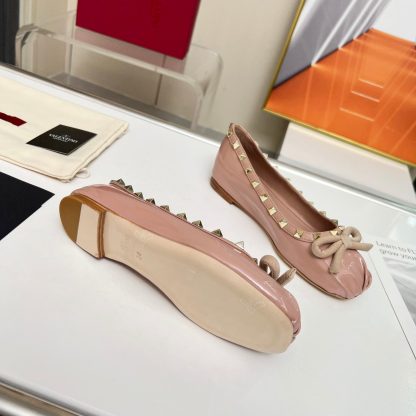 VALENTINO Simple Versatile Bow Studded Flat Casual Shoes - Image 9