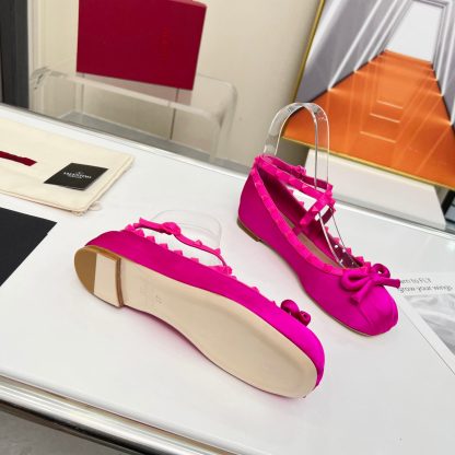 VALENTINO Minimalist Versatile Studded Element Flat Shoes Casual Shoes - Image 9