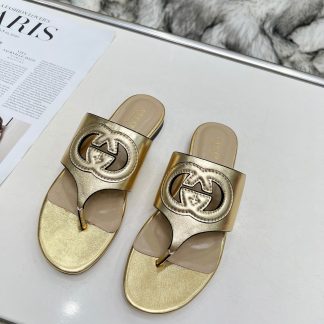 Gucci flip flops
