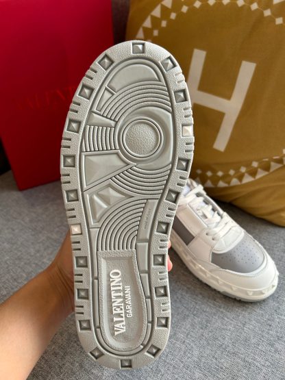 VALENTINO refined couple's casual shoes - Image 8