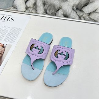 Gucci flip flops