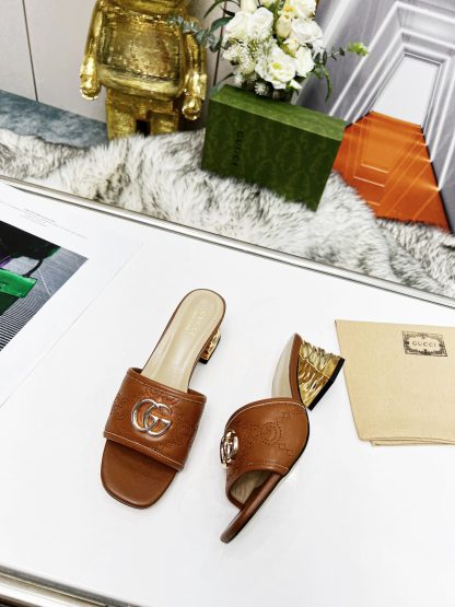 Gucci classic buckle slippers - Image 9