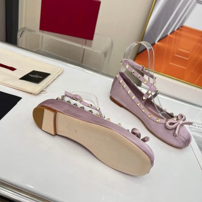 VALENTINO Elegant Minimalist Studded Flat Shoes Casual Shoes - Image 9