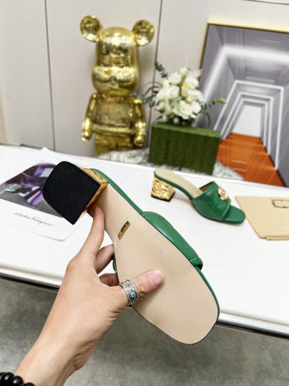 Gucci classic buckle slippers - Image 9
