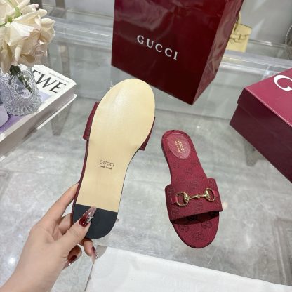 Gucci Horsebit Women's Beach Sandals - Image 9