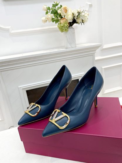 VALENTINO exquisite large V buckle high heels - Image 5
