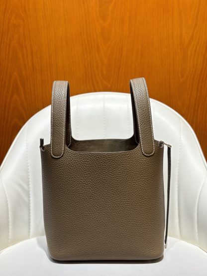 Hermès Elephant Grey Silver Buckle Basket Handbag - Image 9