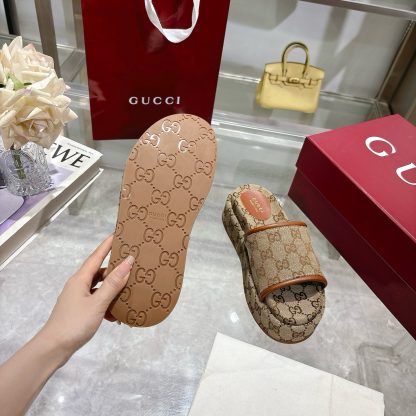 Gucci Women's New GG Platform Slide Sandals - Image 9