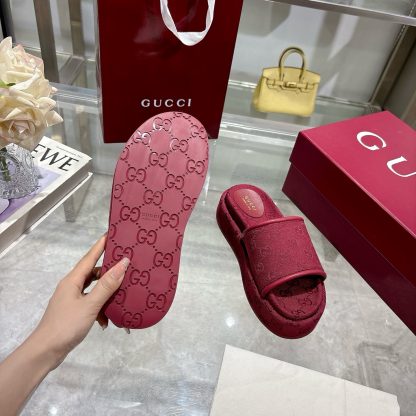 Gucci Women's New GG Platform Slide Sandals - Image 9