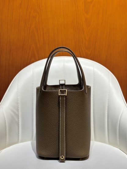 Hermès Elephant Grey Gold Buckle Basket Handbag - Image 9