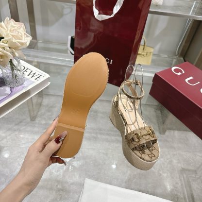 Gucci Women's Horsebit Flat Mid-Heel Platform Sandals - Image 9