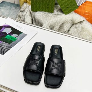 Gucci women's flat slippers