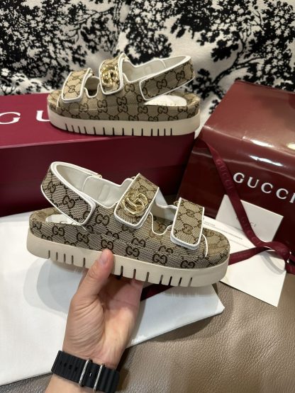 Gucci Double G women's sandals - Image 9