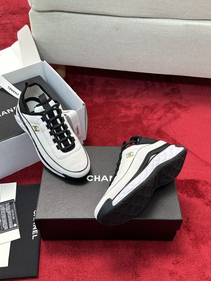 Chanel classic men's and women's couple's white and black mix and match fashion casual sports shoes - Image 8