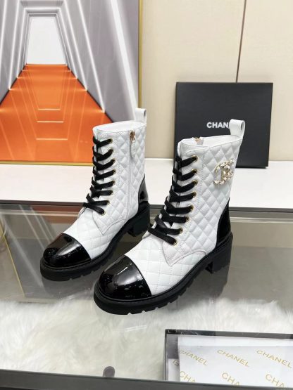 Chanel's white autumn and winter main season hit Martin boots worth buying - Image 8