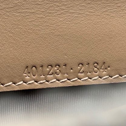 Gucci Double Tiger Head Buckle Leather Chain Bag - Image 9