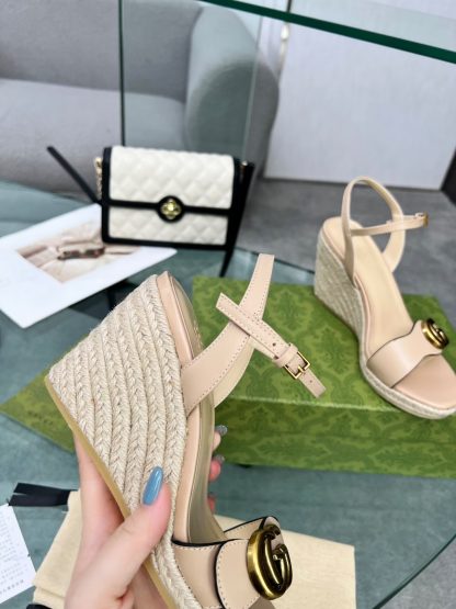 Gucci Straw Platform Sandals - Image 8