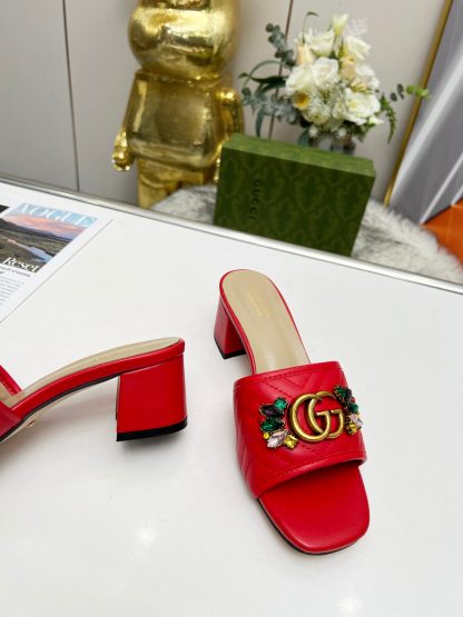 Gucci spring and summer new GG rhinestone buckle round toe thick heel slippers - Image 9