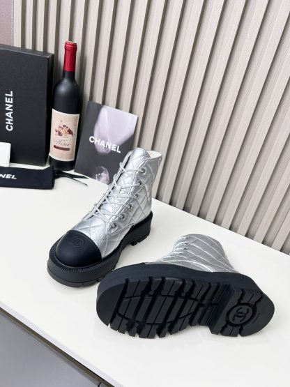 Chanel autumn and winter new silver electric show diamond style leather boots - Image 9