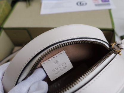 Gucci round mini white chain bag - Image 9
