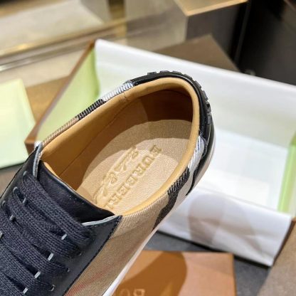 Burberry low-top sneakers - Image 9