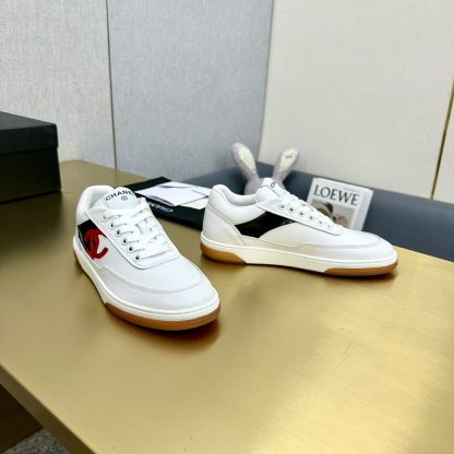 Chanel white and red mix and match versatile casual sneakers - Image 9