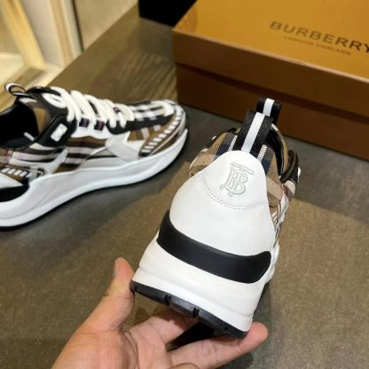 Burberry thick-soled sports shoes - Image 9
