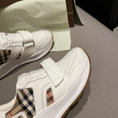 Burberry thick-soled sports shoes - Image 9