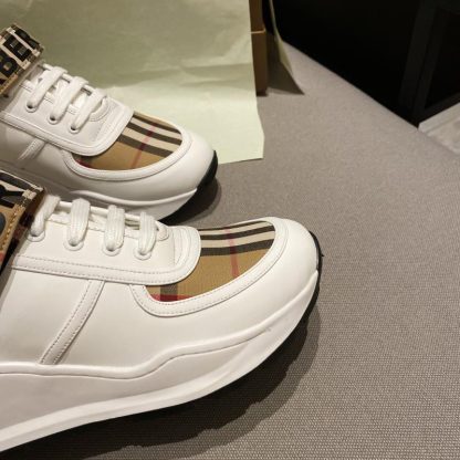 Burberry thick-soled sports shoes - Image 9
