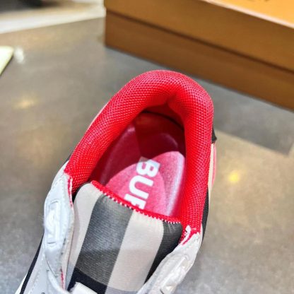 Burberry thick-soled sports shoes - Image 9