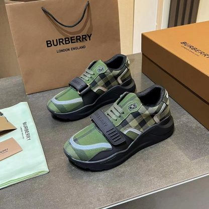 Burberry thick-soled sports shoes - Image 9