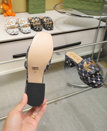 Gucci platform slippers - Image 10