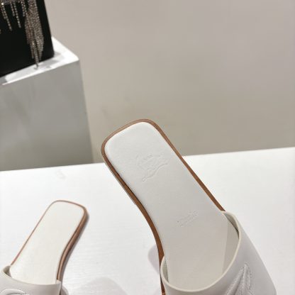 Christian Louboutin casual one-strap flat sandals - Image 9