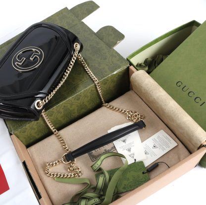 Gucci shiny black patent leather handbag - Image 9