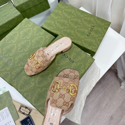 Gucci horsebit shallow design with square toe and three-dimensional square heel slippers - Image 6