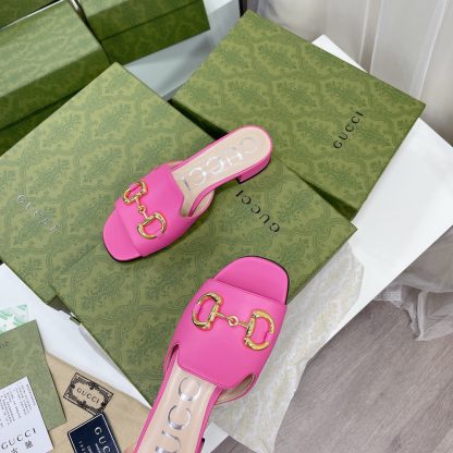 Gucci horsebit shallow design with square toe and three-dimensional square heel slippers - Image 10