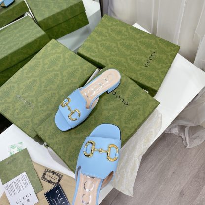 Gucci horsebit shallow design with square toe and three-dimensional square heel slippers - Image 9