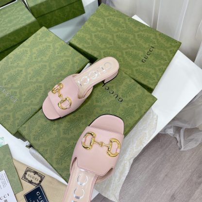 Gucci horsebit shallow design with square toe and three-dimensional square heel slippers - Image 10