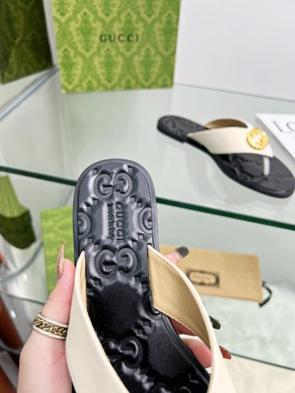 Gucci flat flip flops - Image 8