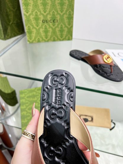 Gucci flat flip flops - Image 9
