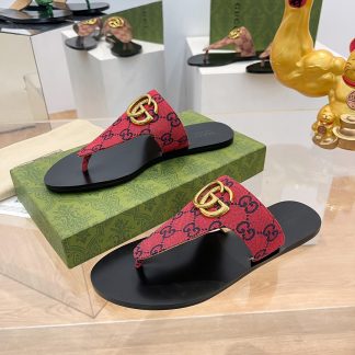 Gucci women's flat slippers