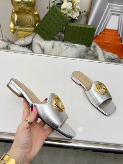 Gucci flat slippers - Image 9