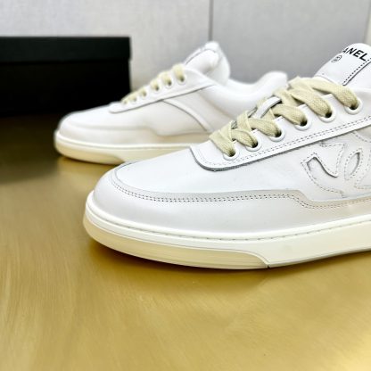 Chanel classic yellow and blue mix and match fashion casual dad shoes for men and women - Image 9