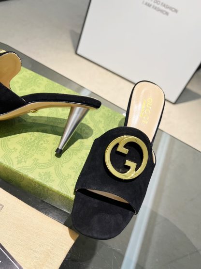 Gucci's classic high-heeled slippers are a must-have for summer - Image 10